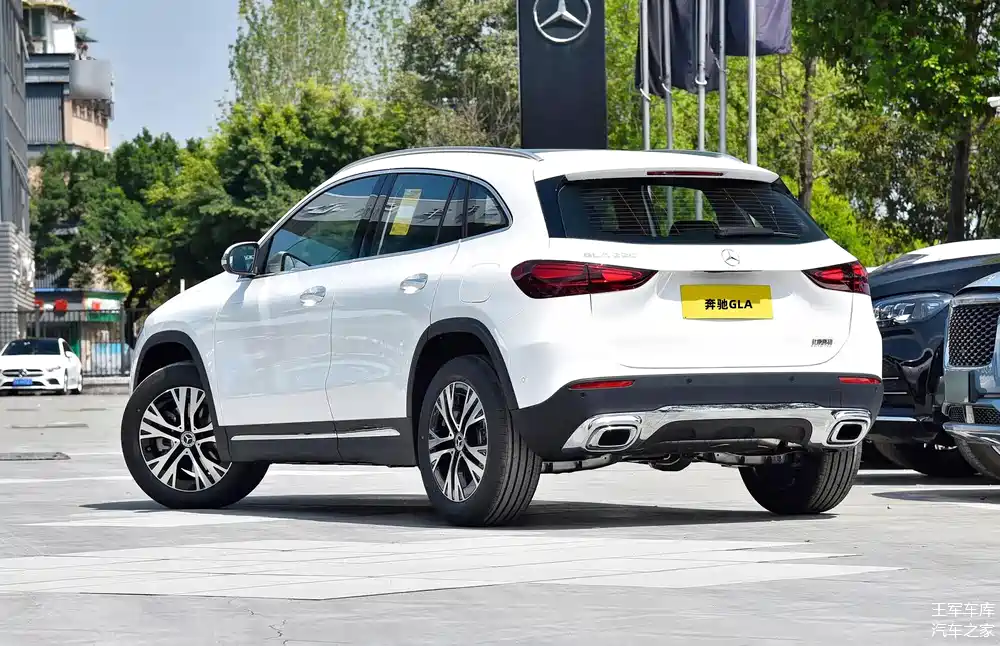 2025款奔驰gla上市,提供1.3t和2.0t动力,售价29.99-34.69万元
