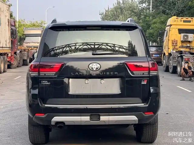 平行进口车-22款丰田酷路泽3.5t gr运动版 港口现车108万