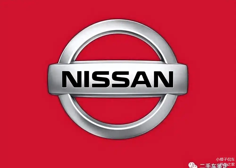 日产天籁轩逸引擎盖和后备箱盖更换鉴定小技巧