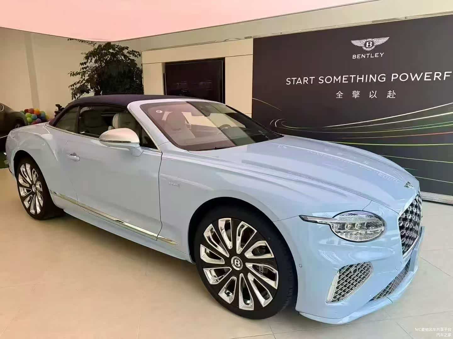 25款欧陆GTC 炫蓝心仪的车放在心里不如放在车库里_车家号_汽车之家