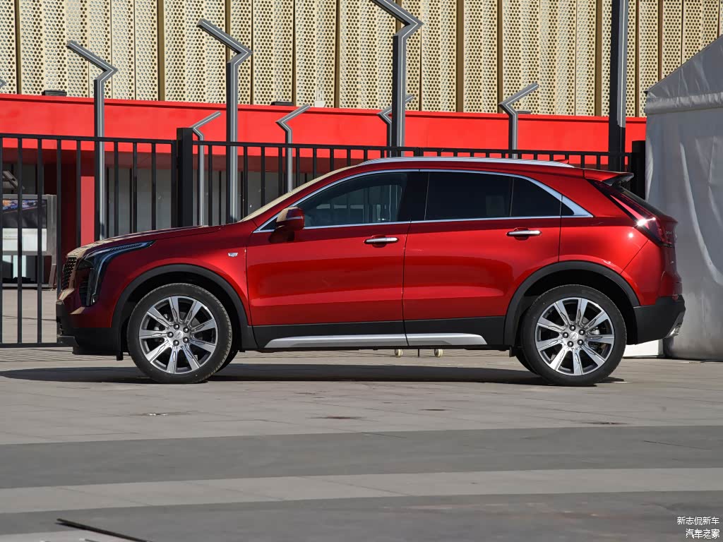 配图为2021款 28T 四驱铂金版