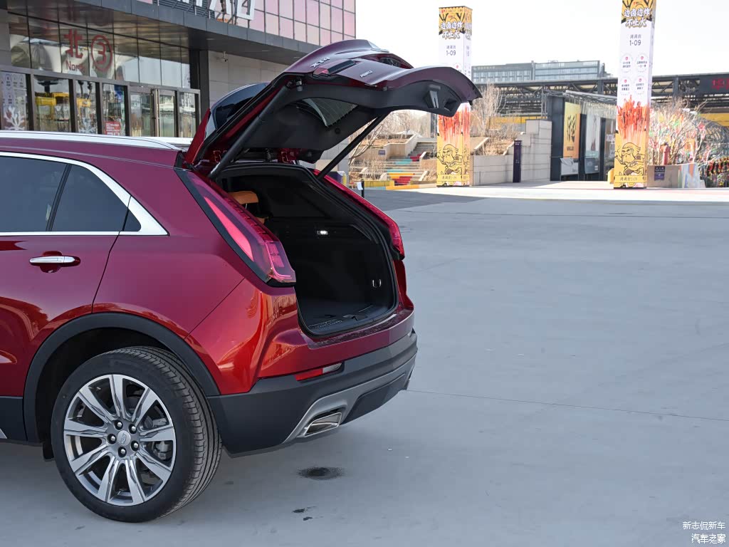 配图为2021款 28T 四驱铂金版