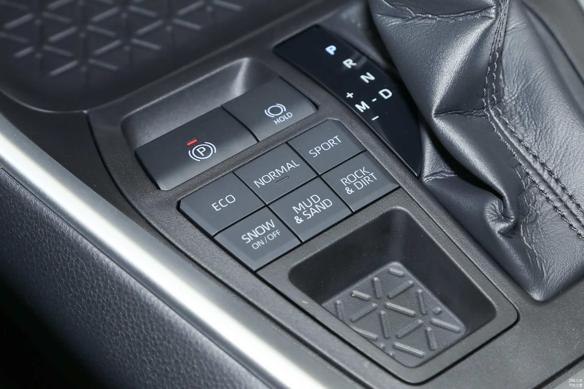 四驱车型