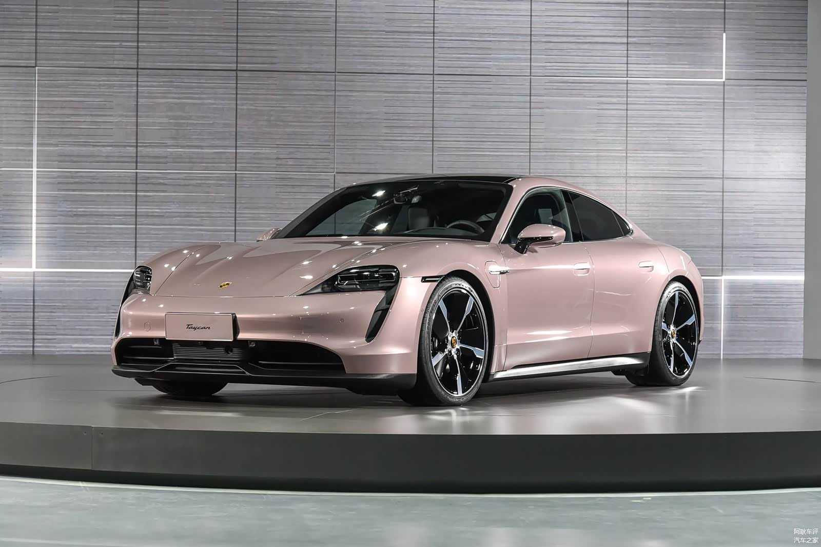 保时捷Taycan