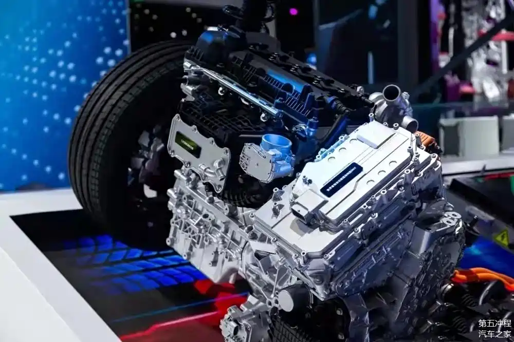 【让动力具有压倒性优势，瑞虎7 plus配备“鲲鹏动力”】