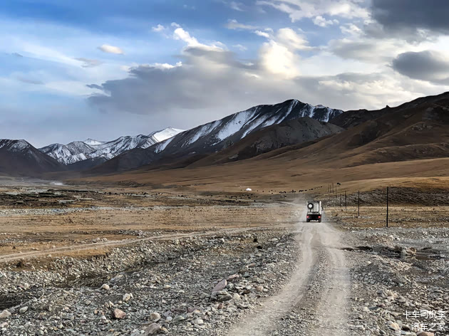 顺路一路前行，这路真是平坦啊~