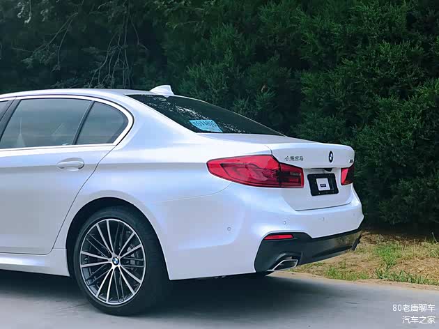 前轮胎规格尺寸
245/40 R19
后轮胎规格尺寸
275/35 R19