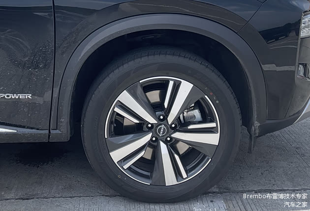 如果将成本计算进去，浮动式卡钳会是很多车友的不二之选