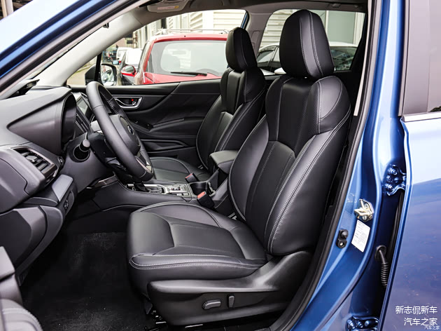 配图为2021款 2.0i 旗舰版EyeSight
