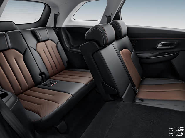 欧尚X7 PLUS第三排座椅实拍图
