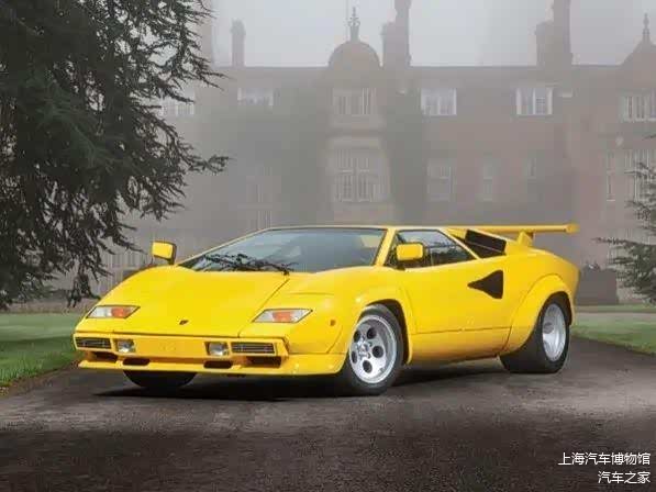 Lamborghini Countach跑车