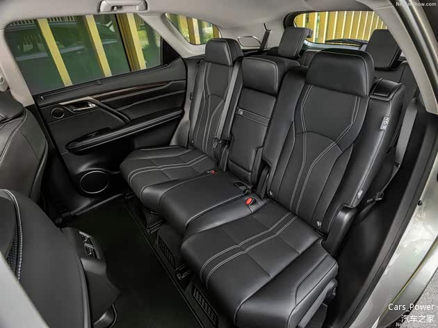 RX450hL第二排超大腿部空间