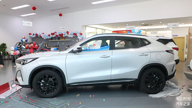 12月18日，欧尚X5PLUS在重庆中卫医用汽车销售有限公司正式发布。