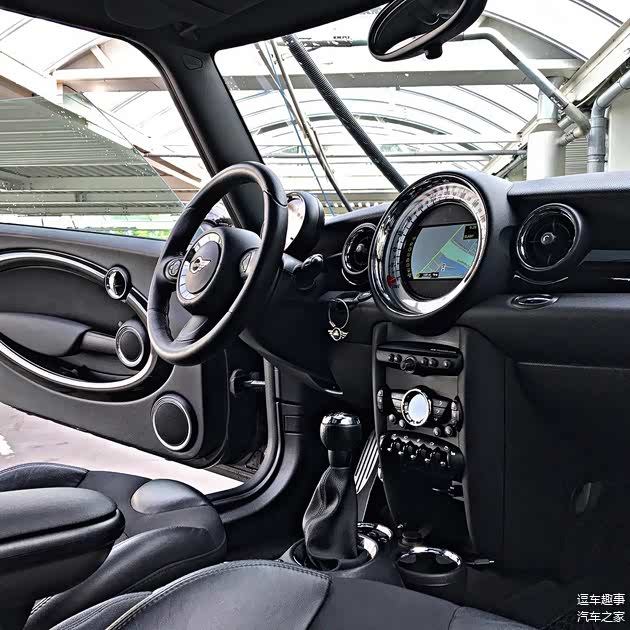 Mini的内饰不需要豪华，这并不是每一位车主对他所期望的东西。