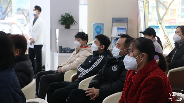 12月18日，欧尚X5PLUS在重庆中卫医用汽车销售有限公司正式发布。