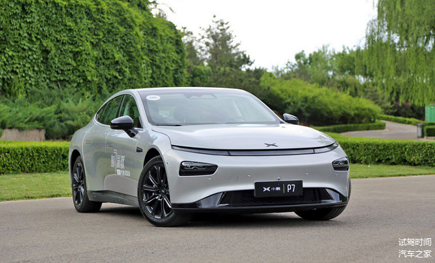 小鹏P7