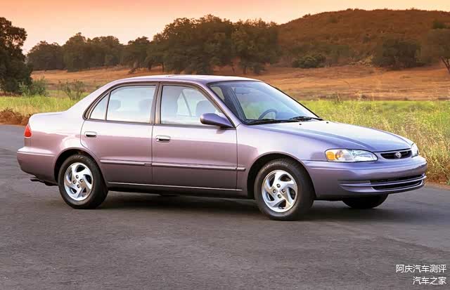 1998-2002 第八代 卡罗拉 越来越有神车的模样了