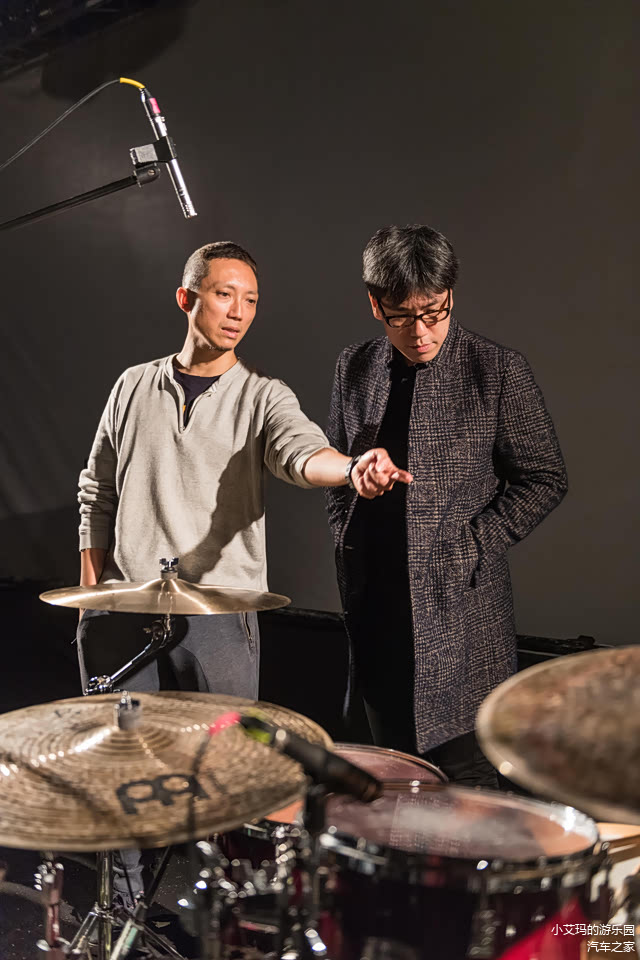 小树在后台和马世芳探讨