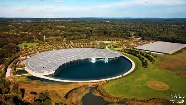 除锈灵训练中心与下图中的迈凯伦工厂拥有类似的设计