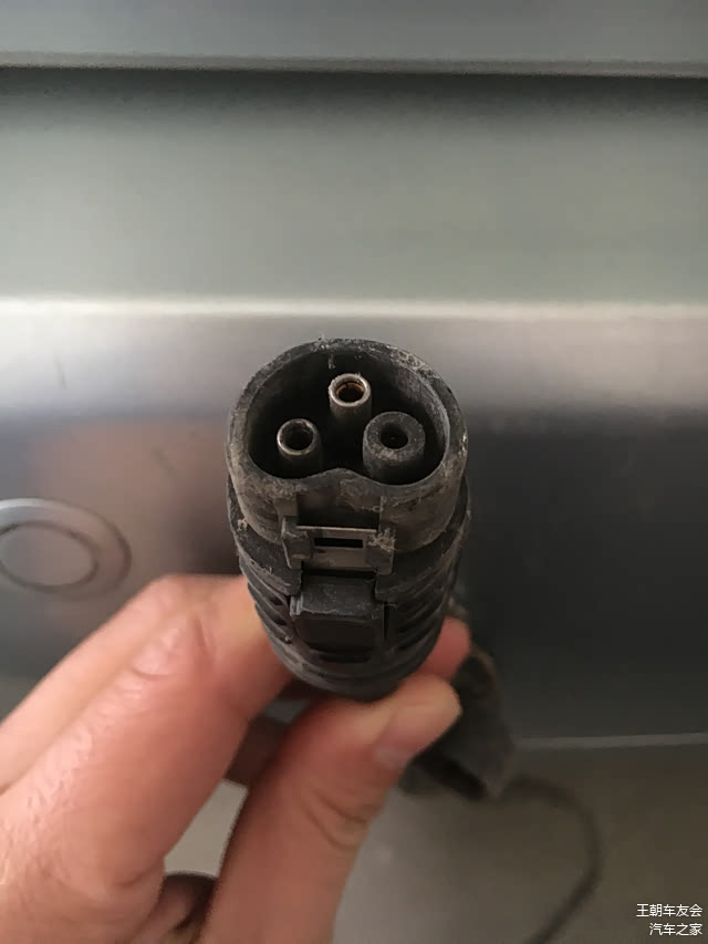 08年的充电口，当时还没有现在的国标口