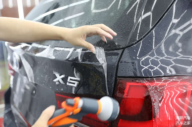 XPEL东莞淘联施工宝马X5隐形车衣现场