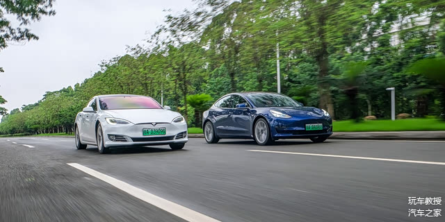 两款车都足够舒适