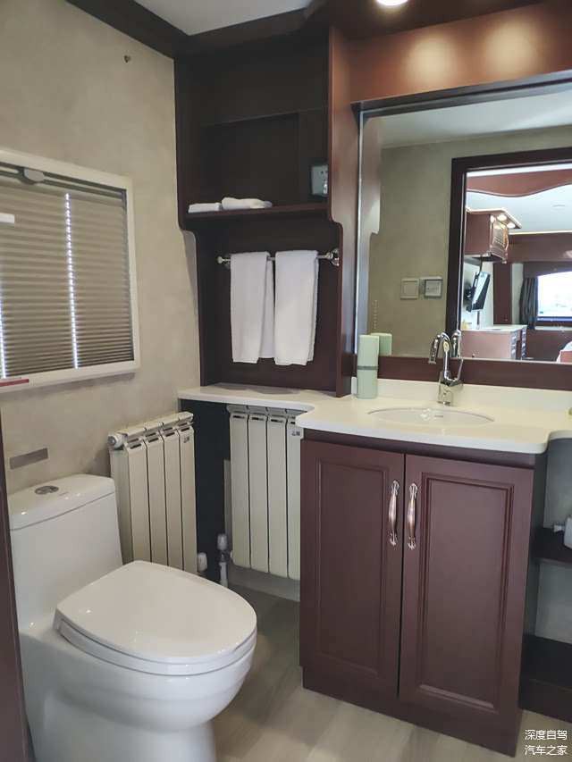 卫生间，淋浴室标配