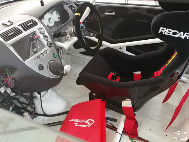 第一次亲眼见到这样的赛车