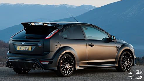 经典福克斯的尾灯同样布置在C柱的位置，在Renault 5后还有Fiat Punto和Volvo 8