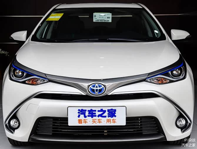 雷凌双擎车长4.63米，宽1.775米，高1.485米