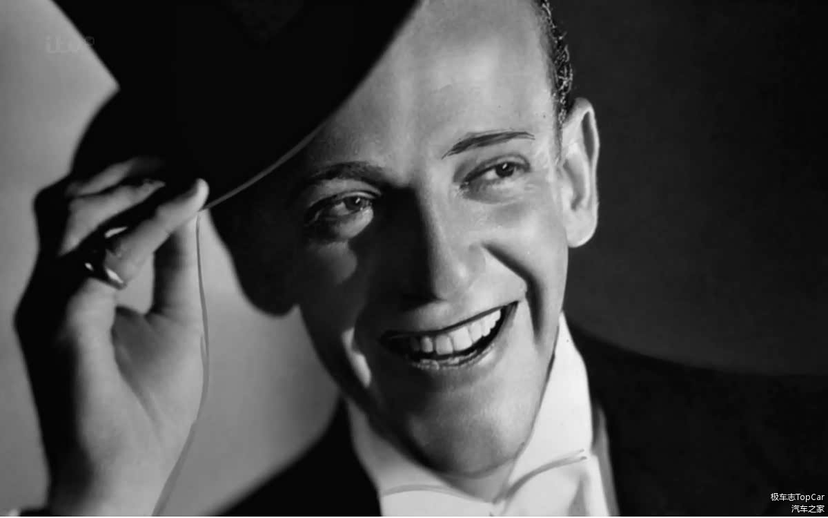 弗雷德·阿斯坦尔，对呆板、默守陈规的舞蹈传统进行改造，使之变得更加活泼、自由和爵士化。