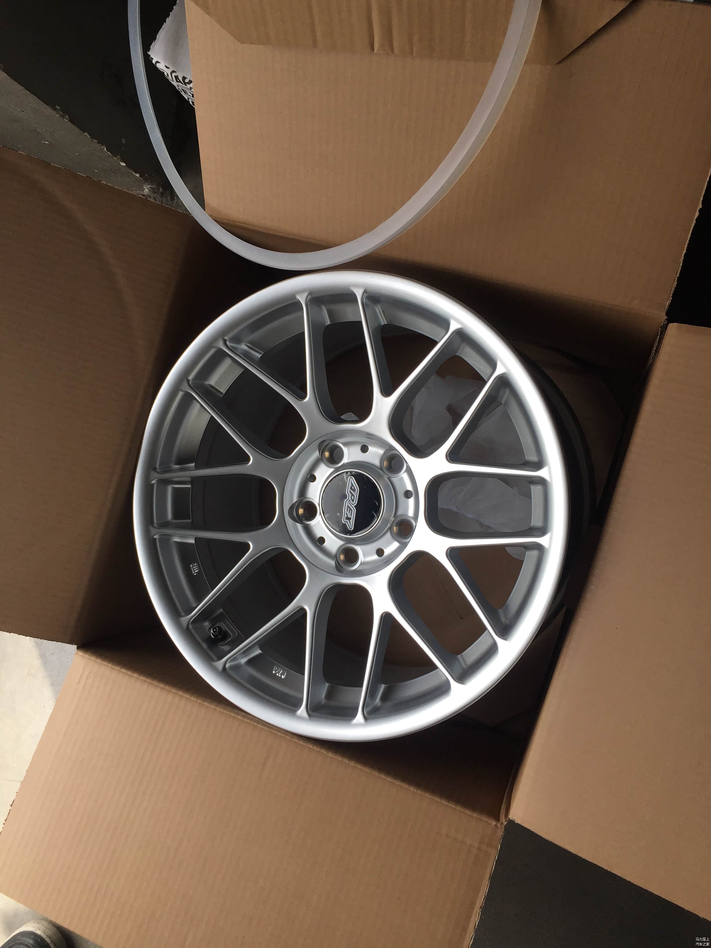 美国APEX轮毂。变态的数据，17*9.5J ET35