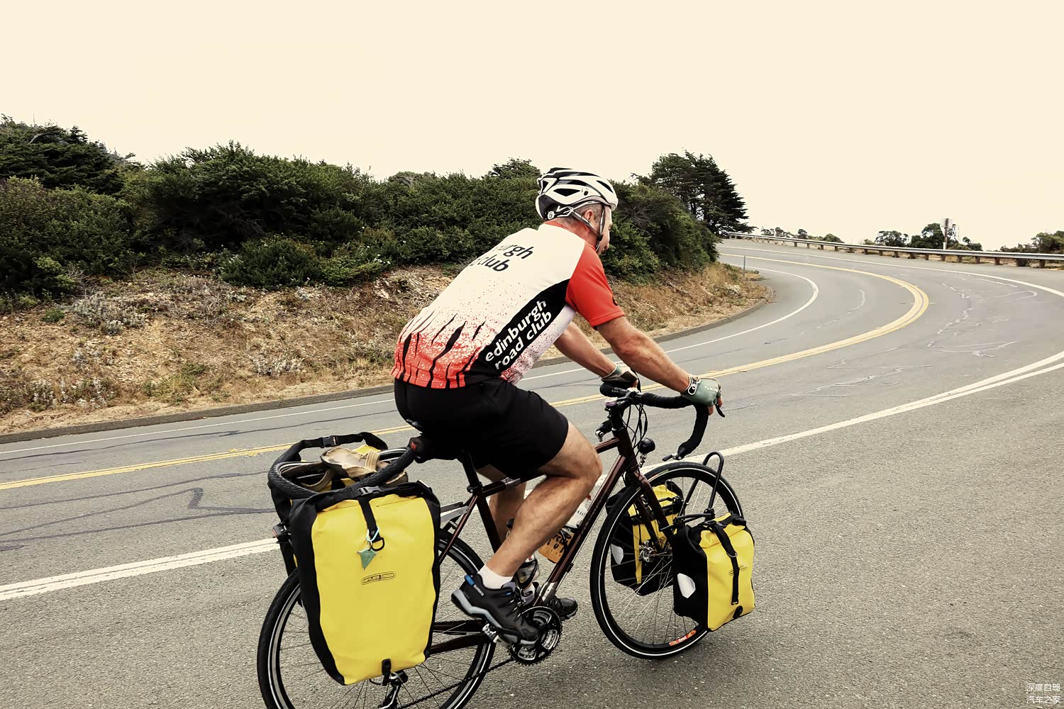 又碰到昨天骑行的那个老哥，一路上遇见好几次也是缘分呐