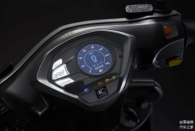 光阳Noodoe车联网系统，可连接智能手机实现强大的自定义功能