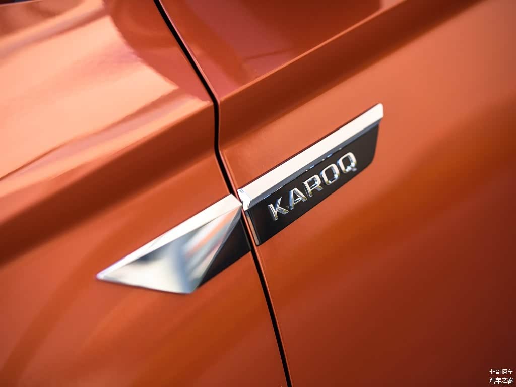 翼子板的标签让柯珞克更添精致感