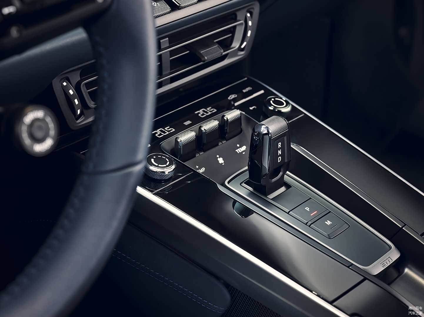 这个U盘式的电子换挡杆实在是让我无法爱起来