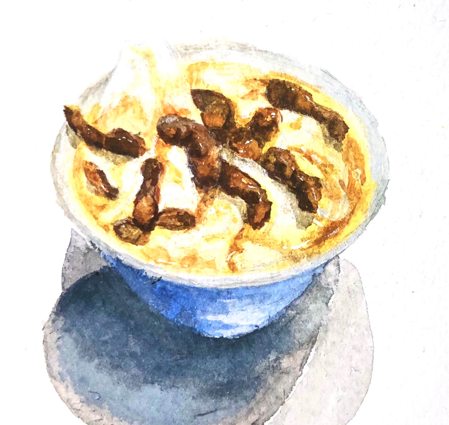 牦牛酸奶，上面会放上玉树草原上长的一种特色小吃