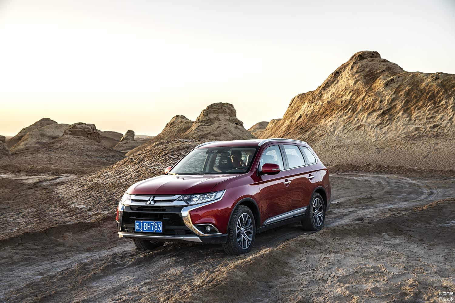 拍摄于南八仙雅丹魔鬼城