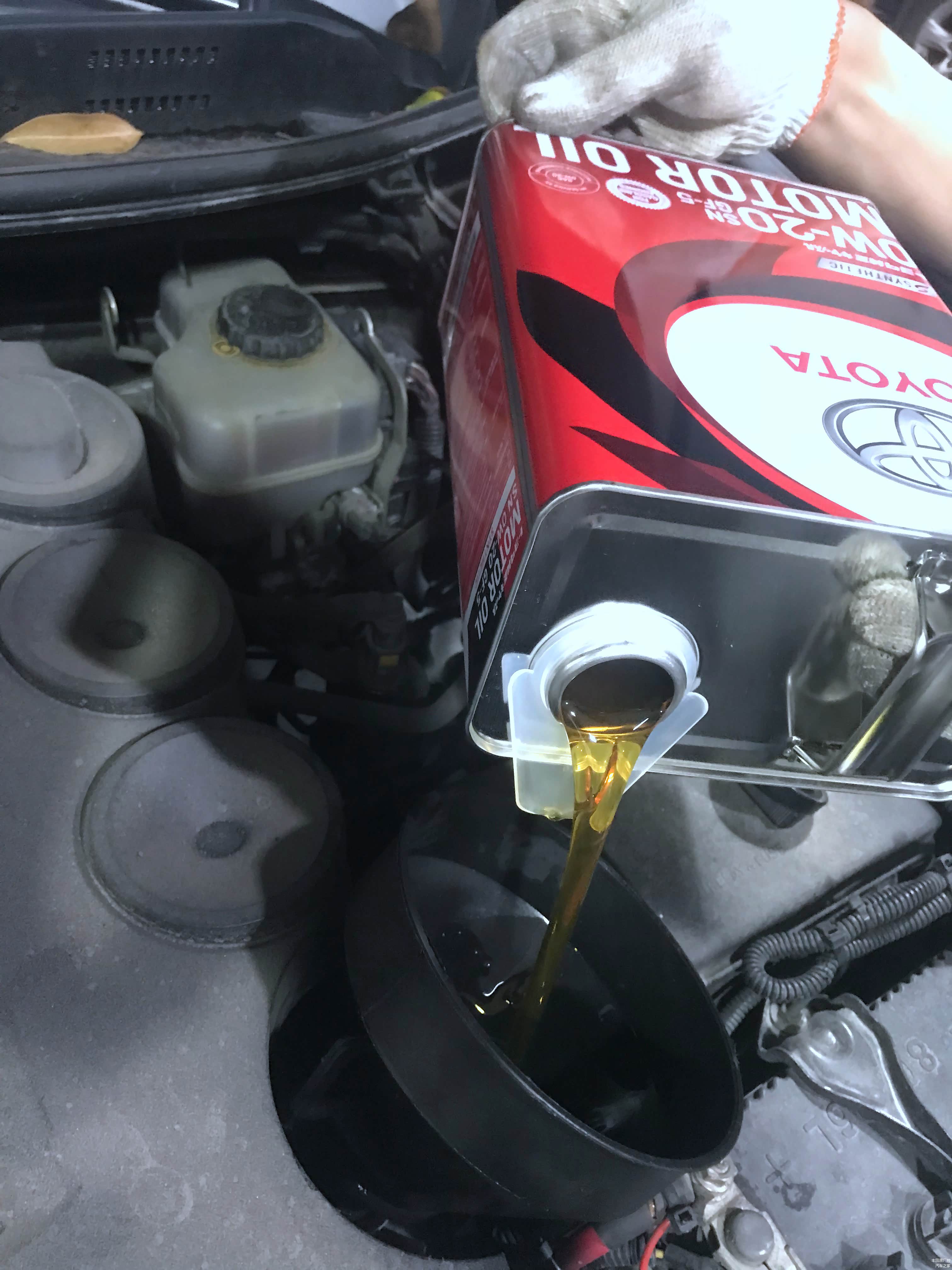 加注机油，需要6L