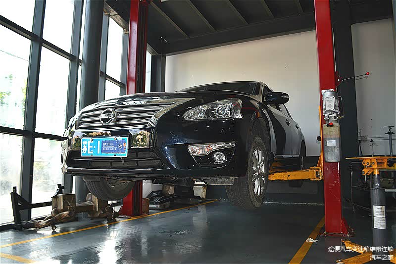 天籁装配CVT变速箱