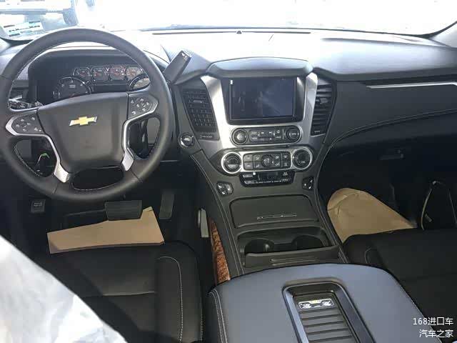 雪佛兰萨博班 内饰