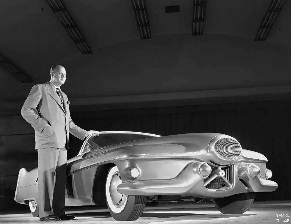 哈利·厄尔与Y-Job