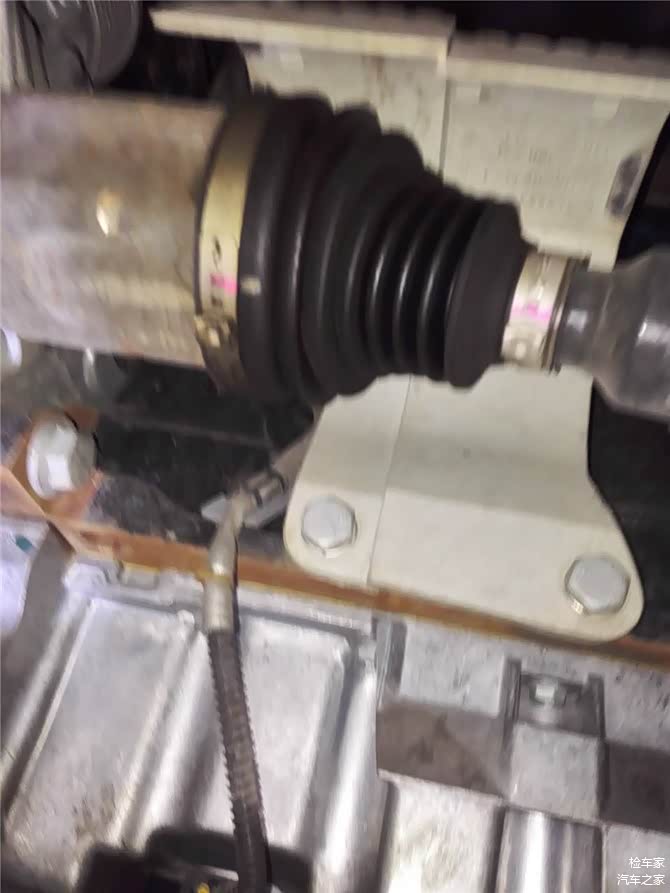 不好意思，小编的手又抖了。