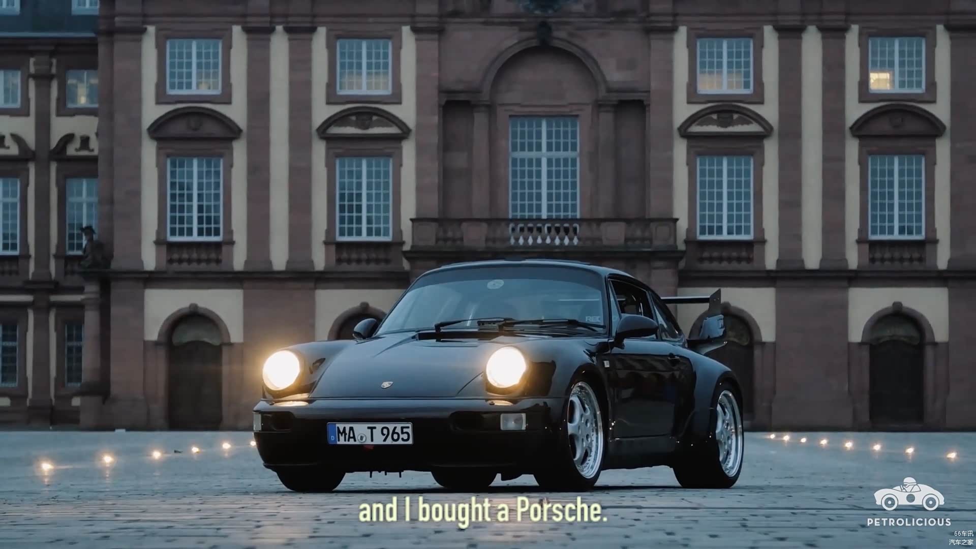 过了这么多年，青蛙大灯依然是我的心头爱，但现在最爱的，是964那现代与复古相融合的内饰。